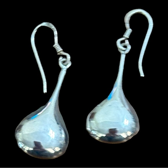 Sterling Silver Teardrop Pierced Wires Earrings 1.5” EUC - Picture 4 of 4